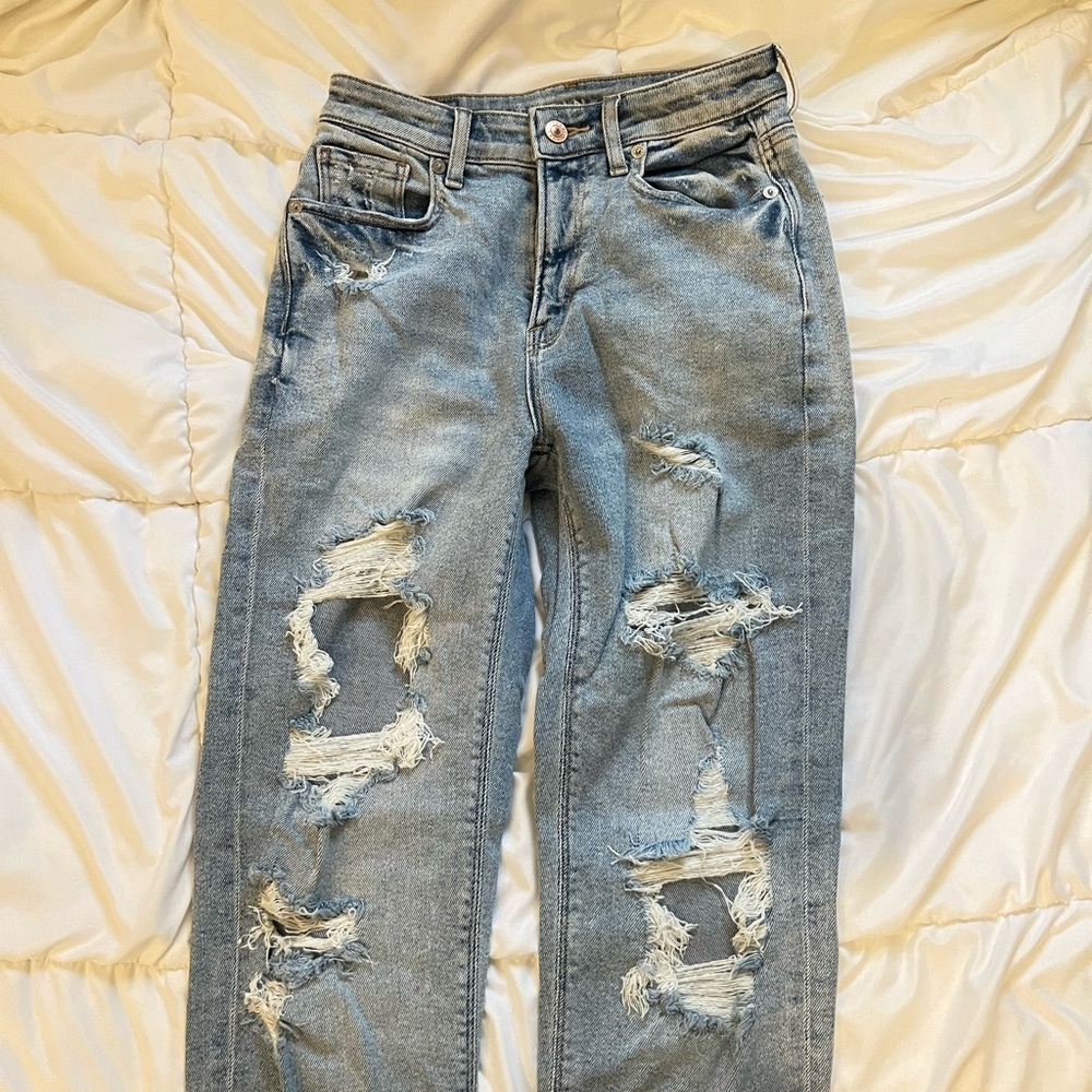 American Eagle mom jeans